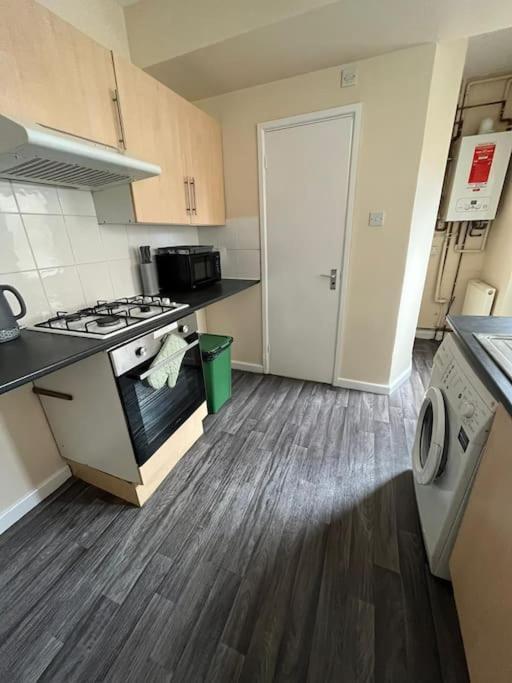 Flat 1, 67 Colwick Road Ng2 4Al Apartment Nottingham Ngoại thất bức ảnh